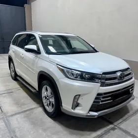 Toyota Highlander 2017