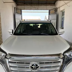Toyota Land Cruiser Prado 2011