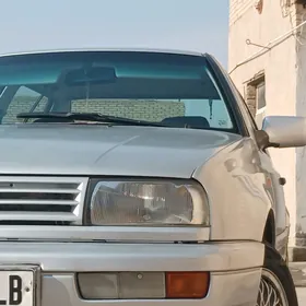 Volkswagen Passat 1992