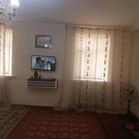 Arenda 2 Kom 90 Razezd 1 etaj