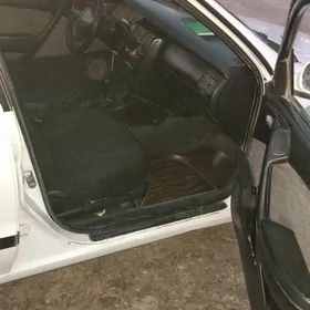 Toyota Carina 1995