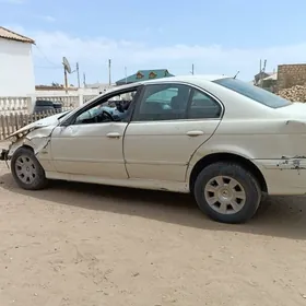 BMW E39 morda