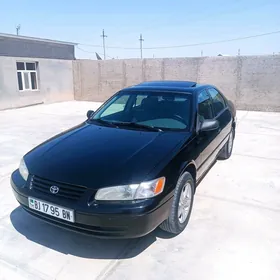 Toyota Camry 1999