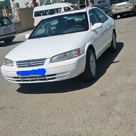 Toyota Camry 1998