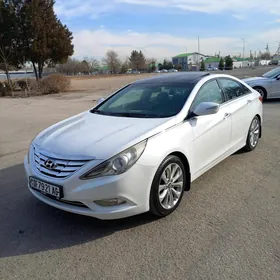 Hyundai Sonata 2011