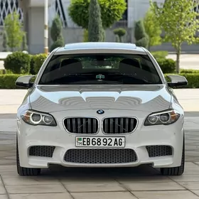 BMW F10 2016