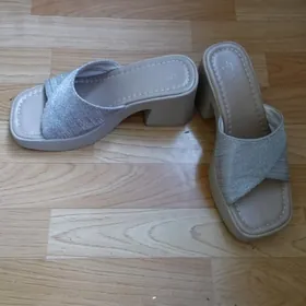 Шлепки женские