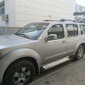 Nissan Pathfinder 2005
