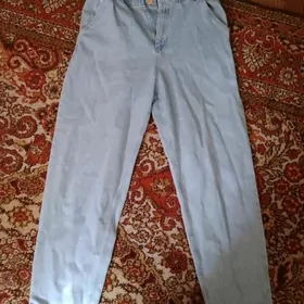 Джинсы