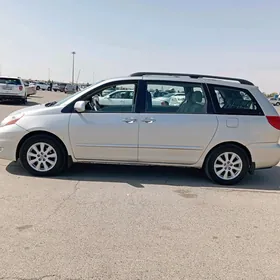 Toyota Sienna 2007