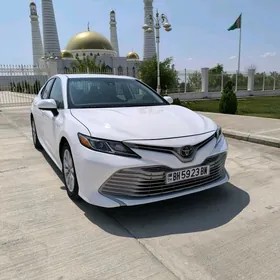 Toyota Camry 2020