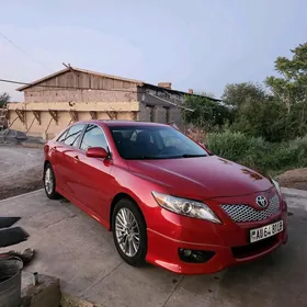 Toyota Camry 2011