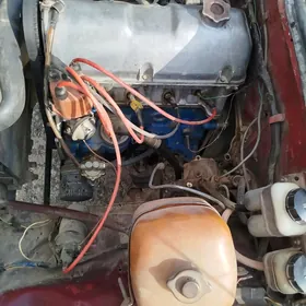 Lada 2104 1983