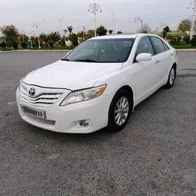 Toyota Camry 2010