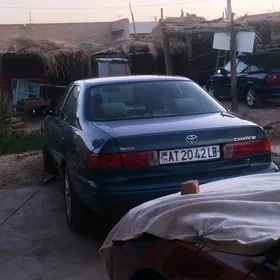 Toyota Camry 2001