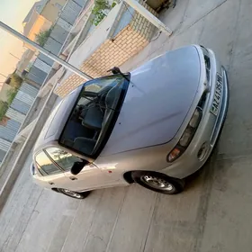 Mitsubishi Galant 1996