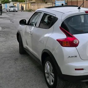 Nissan JUKE 2013