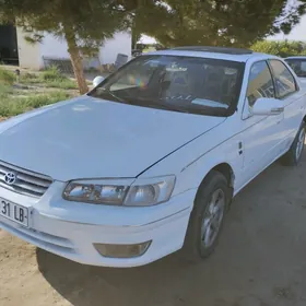Toyota Camry 2000
