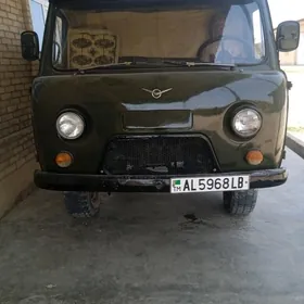 UAZ 2206 1987