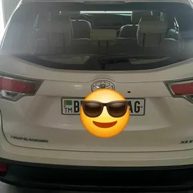 Toyota Highlander 2016