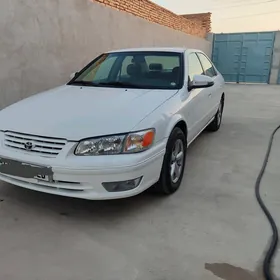 Toyota Camry 2000