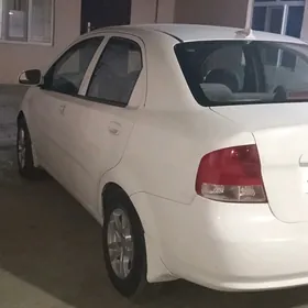 Chevrolet Aveo 2004