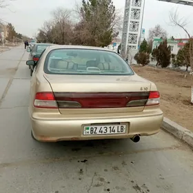 Infiniti I30 1998
