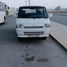 Toyota Hiace 1995