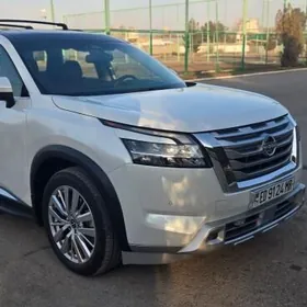 Nissan Pathfinder 2022