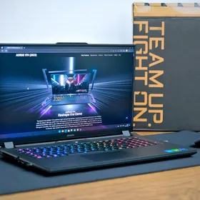 AORUS I7 RTX 4080 ноутбук 