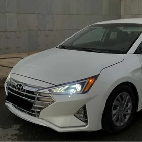 Hyundai Elantra 2019