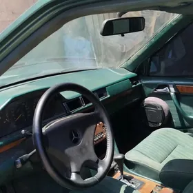 Mercedes-Benz W123 1992