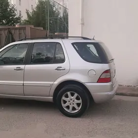 Mercedes-Benz E430 2001