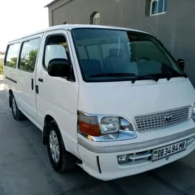Toyota Hiace 2002