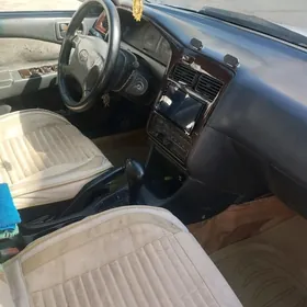 Toyota Corona 1999