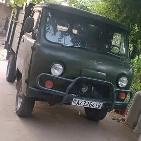 UAZ Profi 1980