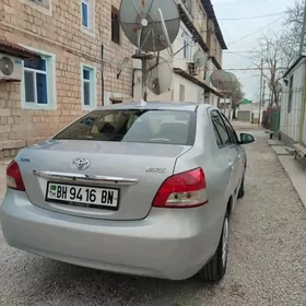 Toyota Yaris 2008