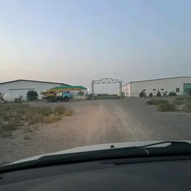 Önümçülik üçün satlyk ýer