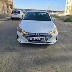 Hyundai Elantra 2020