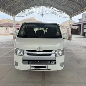 Toyota Hiace 2020