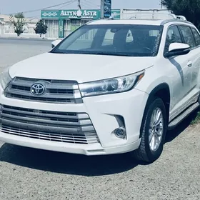 Toyota Highlander 2019