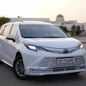Toyota Sienna 2021