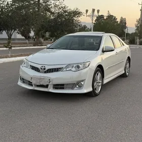 Toyota Camry 2013