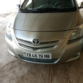 Toyota Yaris 2009