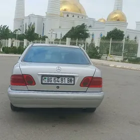 Mercedes-Benz E430 1999