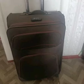 Чемодан на 23кг