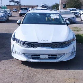 Kia K5 2021