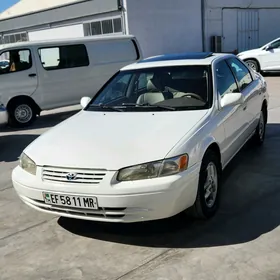 Toyota Camry 1999