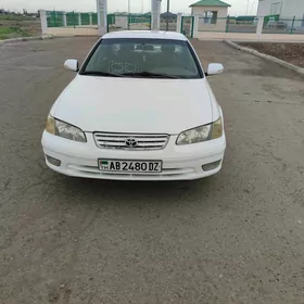 Toyota Camry 2000