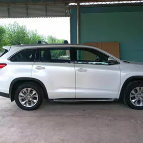 Toyota Highlander 2018
